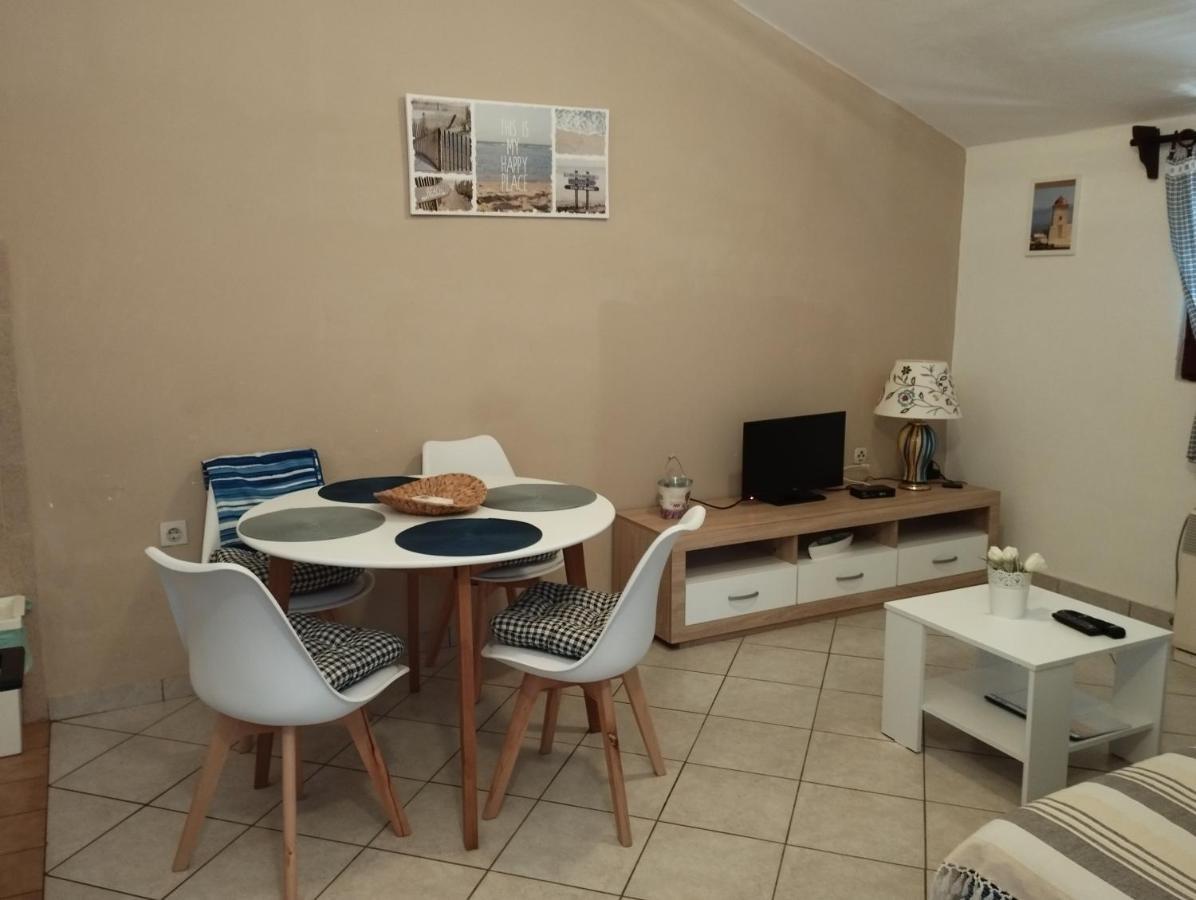 Apartments Stjepic Sukošan Εξωτερικό φωτογραφία