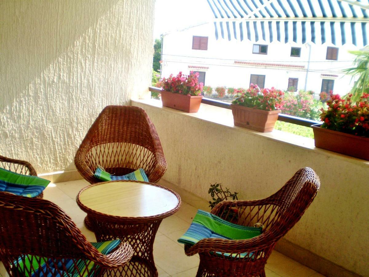 Apartments Stjepic Sukošan Εξωτερικό φωτογραφία